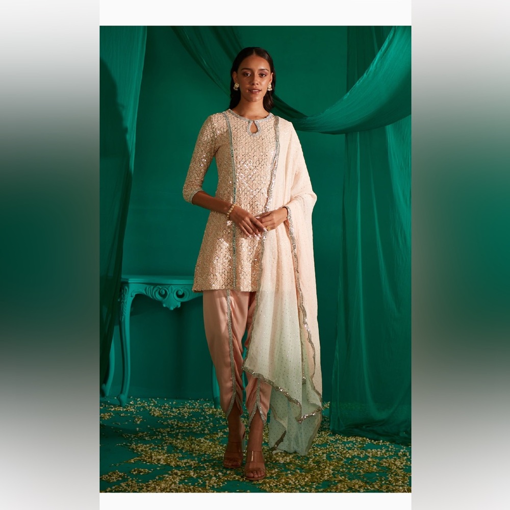 Mustard moon designer